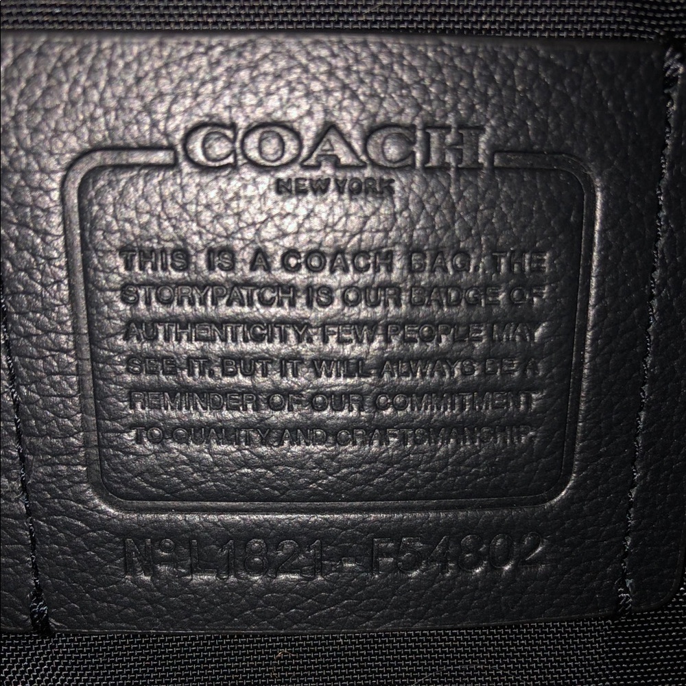 Coach Weekender - Picture 4 of 5